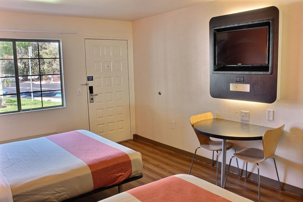 Motel 6-Paso Robles, Ca Zewnętrze zdjęcie