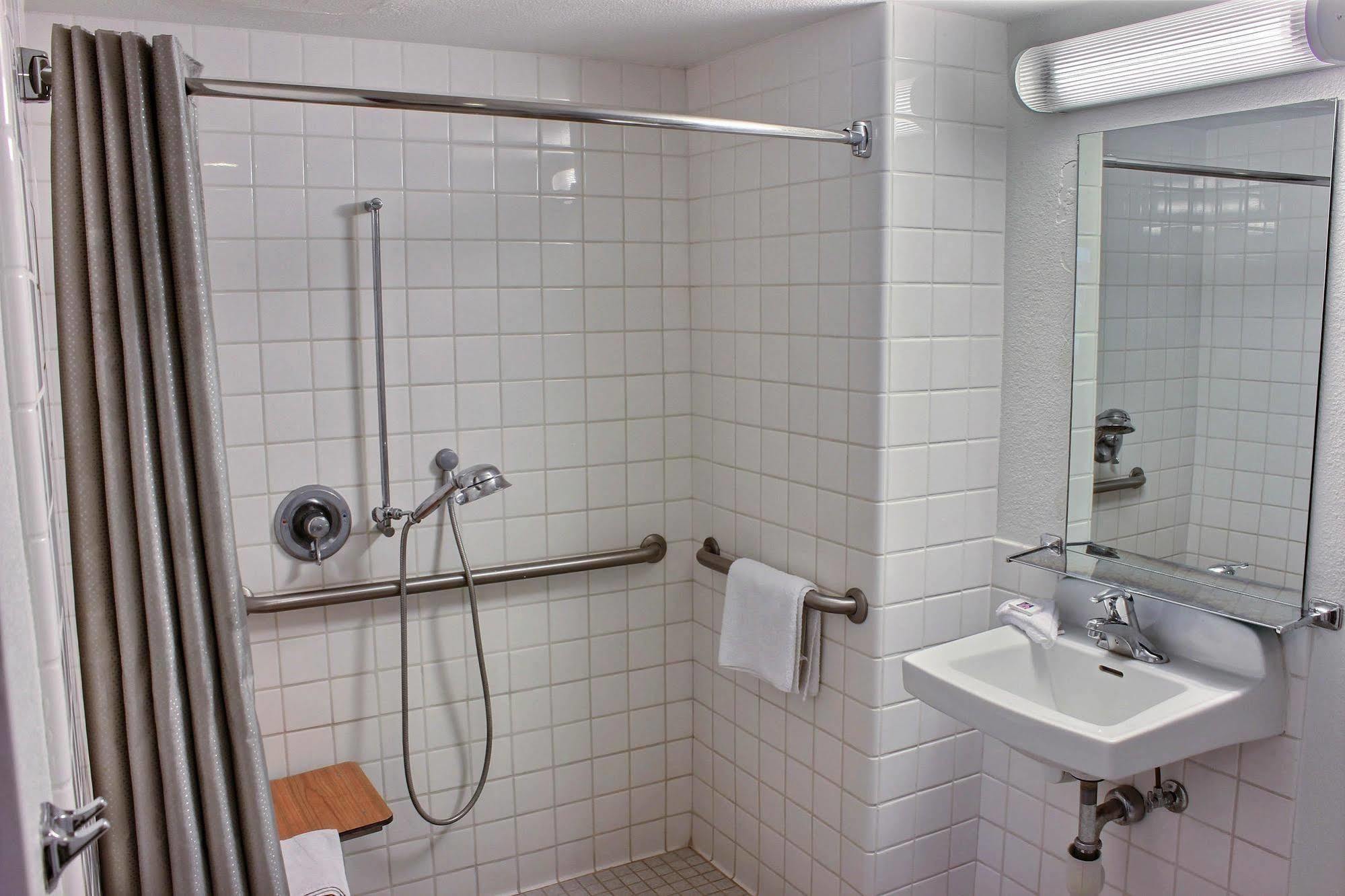 Motel 6-Paso Robles, Ca Zewnętrze zdjęcie