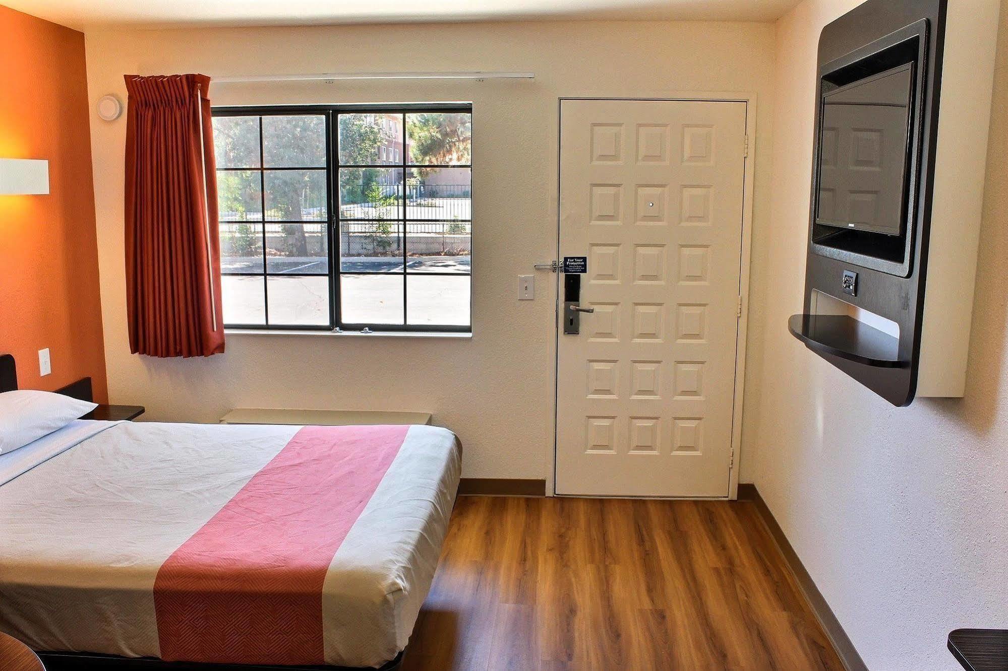Motel 6-Paso Robles, Ca Zewnętrze zdjęcie