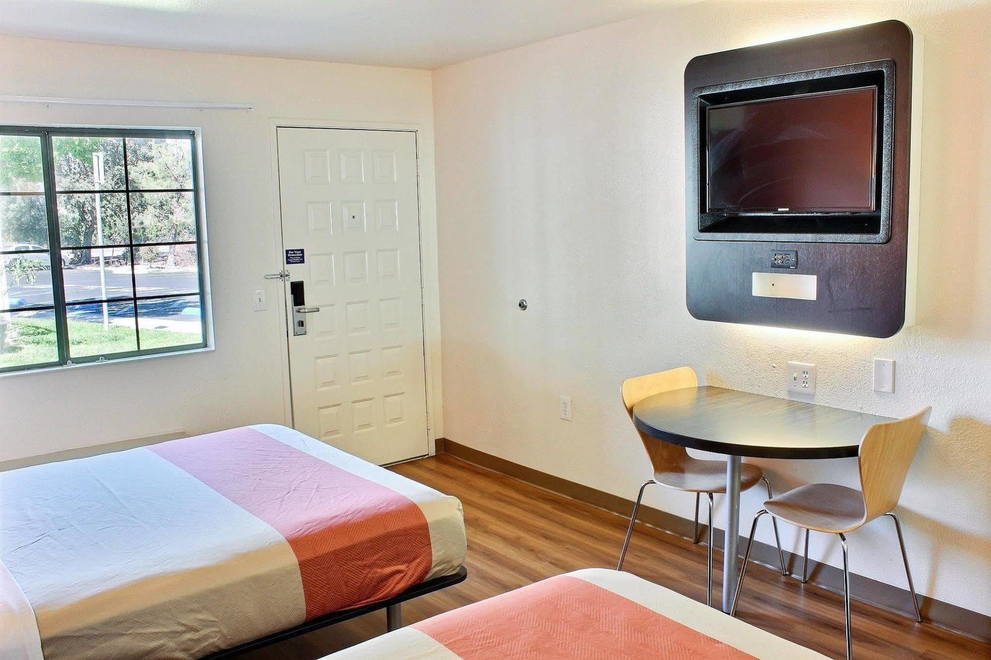 Motel 6-Paso Robles, Ca Zewnętrze zdjęcie